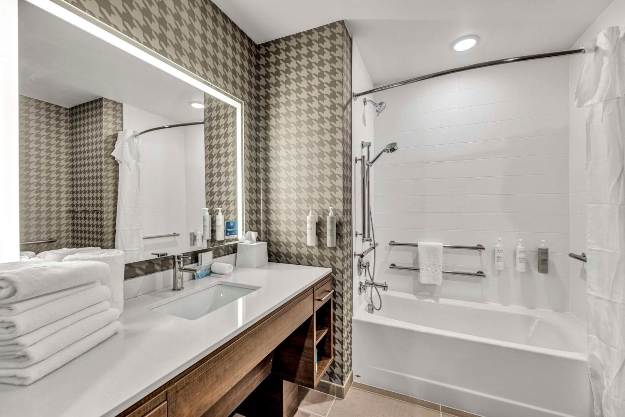 Home2 Suites By Hilton Raleigh West Lenovo Center Zewnętrze zdjęcie